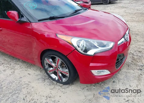 2016 Hyundai Veloster z USA, uszkodzony, nr VIN KMHTC6AD1GU295617